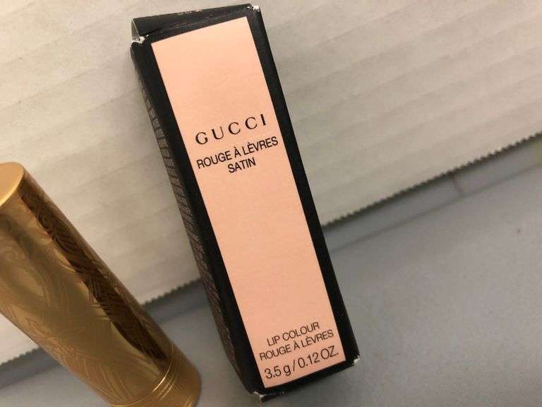 Gucci Rouge A Levres Lip Color Goldie Red