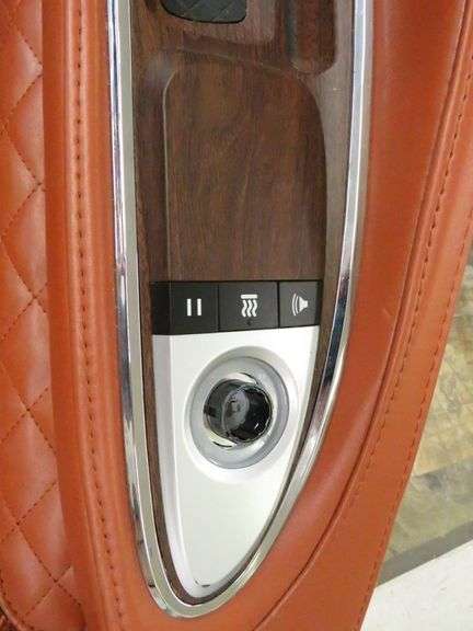 * Massage Chair