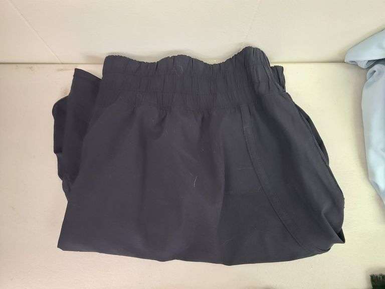8) Articles of Women's Clothing
