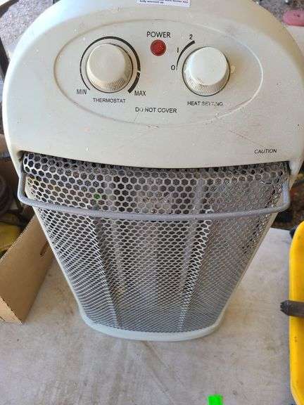 Pelonis Electric Quartz Heater with Thermostat
