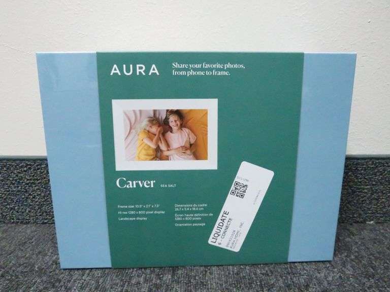 Aura Carver Digital Frame