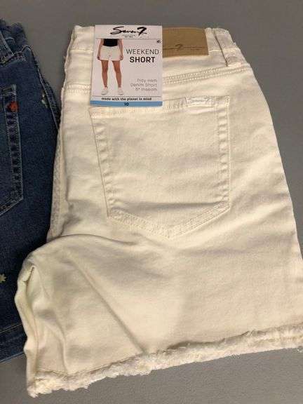 3) Seven7 Weekend Short