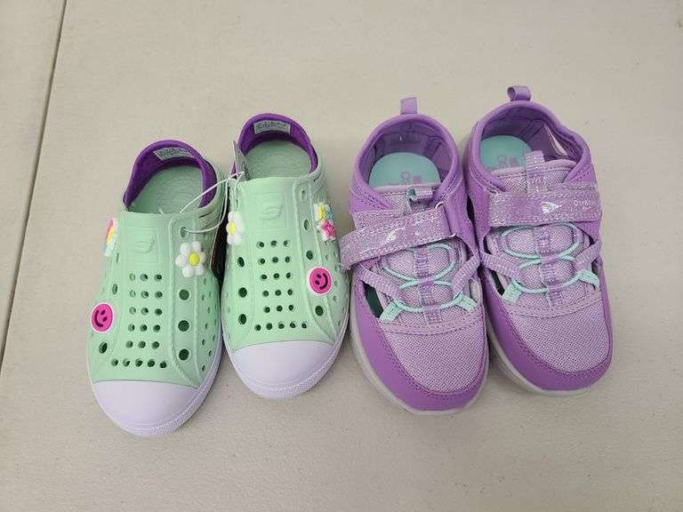 2) Pair Girls Shoes