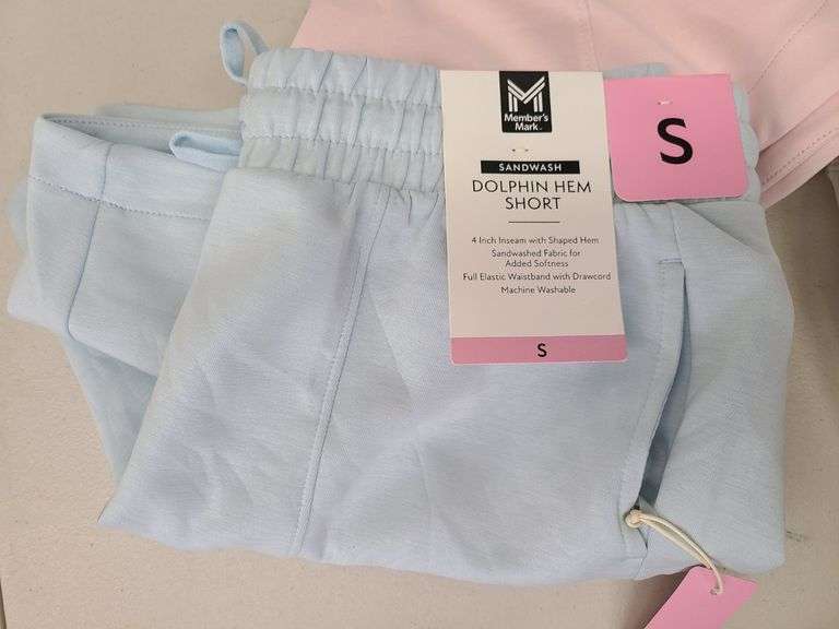 8) Shorts, Knit Pullover, Gauze Pants