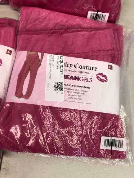 4) Juicy Couture Classic Velour Pant