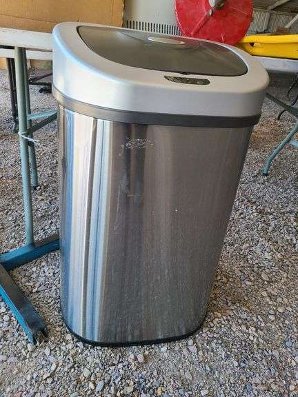 Ninestars Trash Can