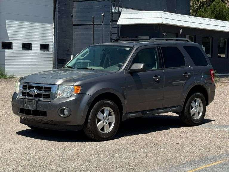 2011  Ford  Escape  XLT*