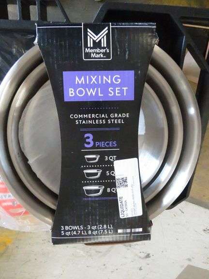 Mixing Bowl Set, Nordic Ware Microwave Dinner Trays, Zwilling Chef's Knife