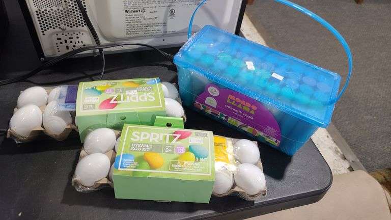 Dyable Egg Kits, Sidewalk Chalk
