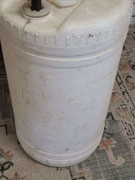 15 Gallon Plastic Drum