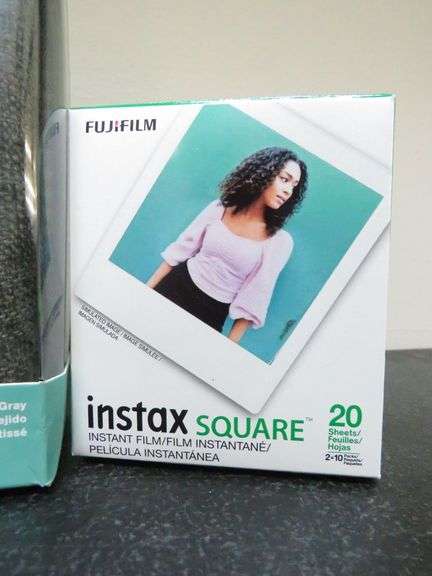 Fuji Instax Square Link Smartphone Printer, Printer Case, Film