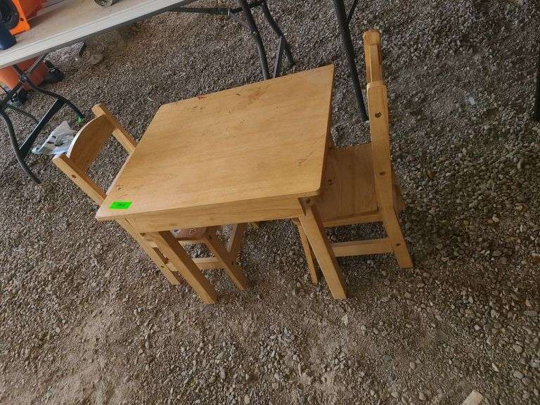 Children's Table 2) Chairs