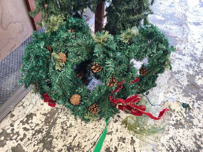 3) Wooden Holiday Trees, 3) Wreaths