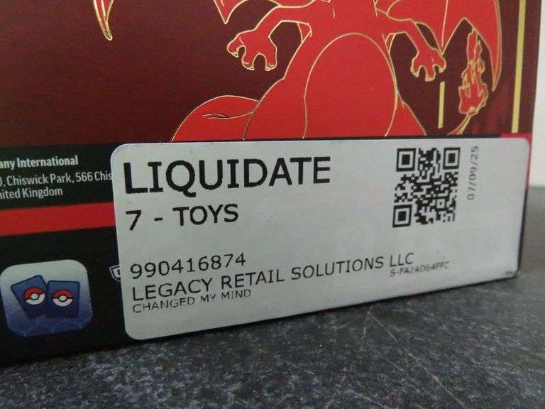 * Pokemon Charizard EX Super Premium Collection