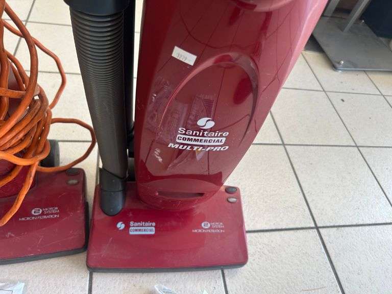 2) Sanitaire Vacuum