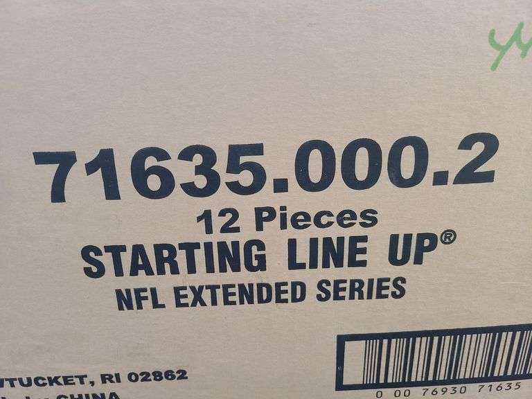 Case of Starting Line Up NFL Extended Series Figures