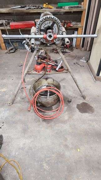Rigid 300 Speed Chuck Pipe Threading Machine