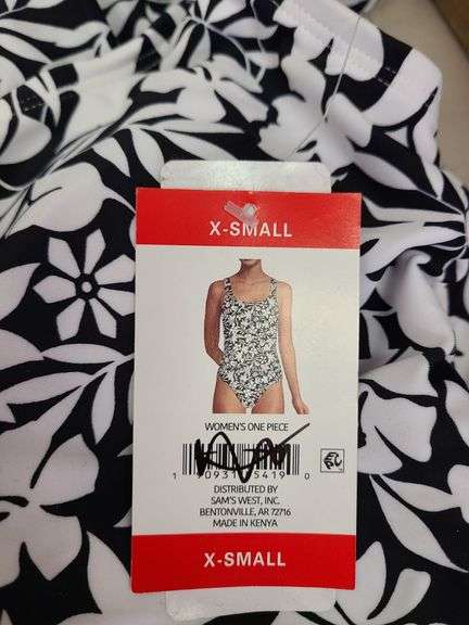 8) Articles of Women's Clothing