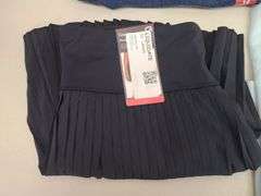 6) Articles of Women's Clothing