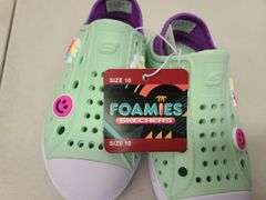 2) Pair Girls Shoes