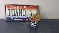 Idaho License Plate Clock and Bird House
