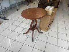 Duncan Pfeiff Style Side Table