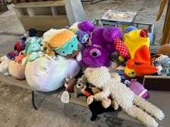 Contents of Table: Plushes, Stuffies, Toys