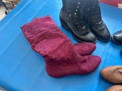 4) Pair of Women's Boots