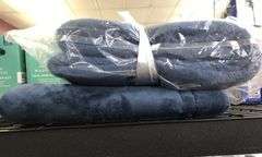 Swift Home Quilted Bedspread Full/Queen, Bath Mat