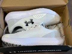Underarmor Charged Tennis Shoes
