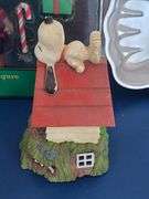 Peanuts Collection: Cake Pan, Glass, Figurines