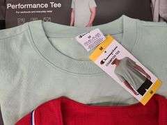 8) Men's Performance Tee's, Shorts, Phillies Shirt