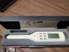 Triple Range Light Meter, 2) Digital Plan Measures