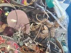 Costume Jewelry: Necklaces, Bracelets, Earrings, Watches