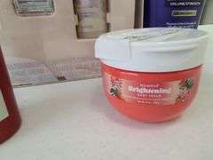 2) Shampoo, Gillette Venus Razor, Nexxus Leave-In Spray, Body Cream
