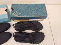 Toms Flats, Chaco Sandals