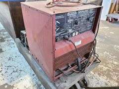 LINCOLN Idealarc 250 AC/DC Stick Welder