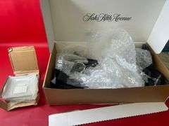 Fifth Avenue Wine Glasses, Square Plates