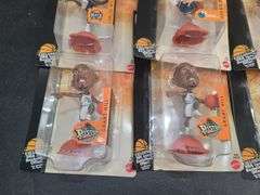 NBA "Jams" Court Figure Collection