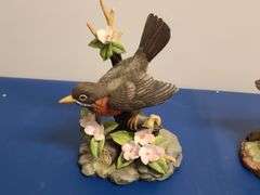 3) Robin Figurines