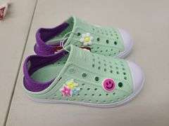 2) Pair Girls Shoes