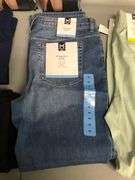 2) Reebok Hipsters, Straight Jean, 2) Ankle Legging, 2) Wide Leg Pant