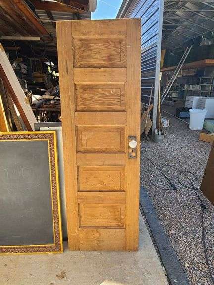 5) Panel Door