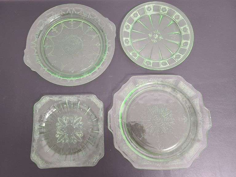 4) Uranium Glass Plates