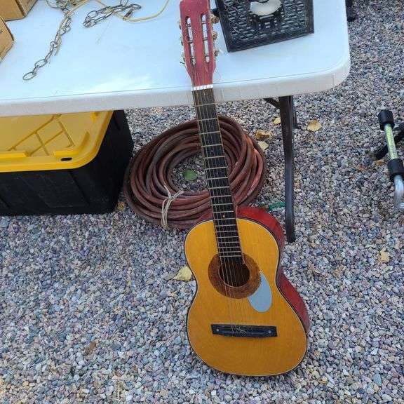 Acoustic Guitar