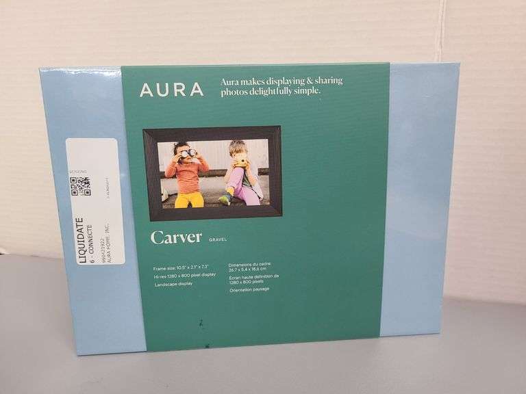 Aura 10" Carver Digital Photo Frame
