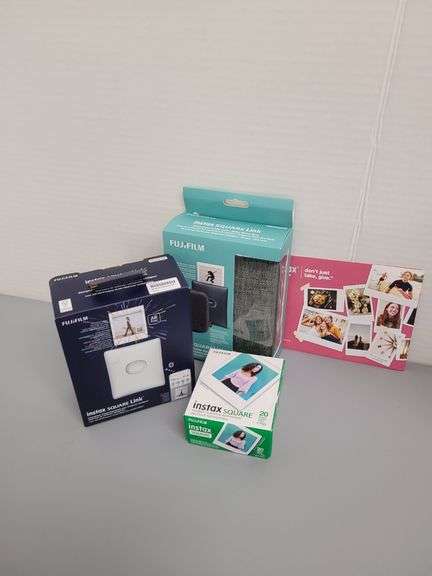 * Fuji Film Instax Link, Fuji Film Instax Case, Instax Film 20 CT