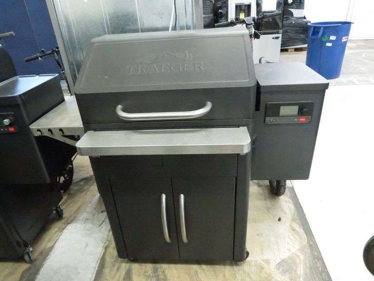 * Traeger Pellet Grill