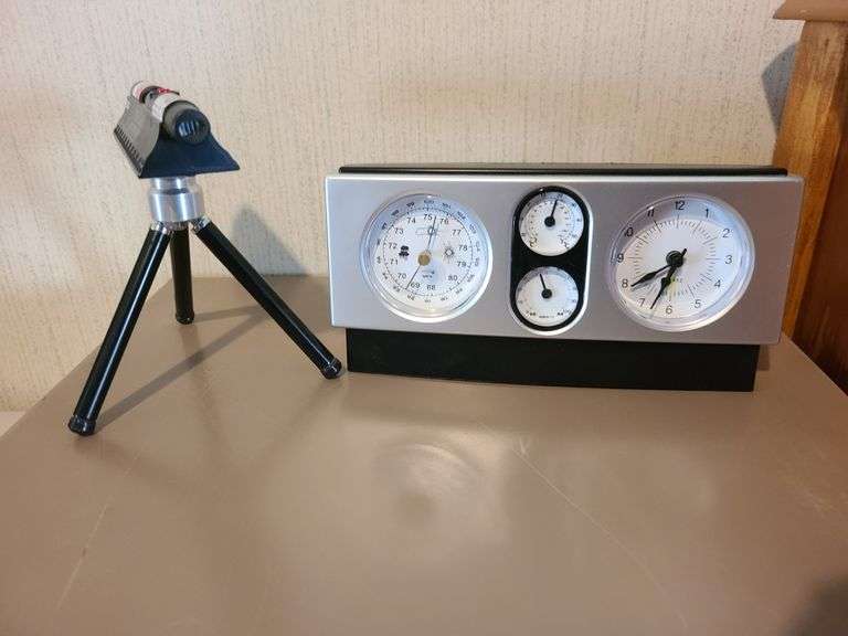 Torpedo Boy Tool Laser, Desk Clock
