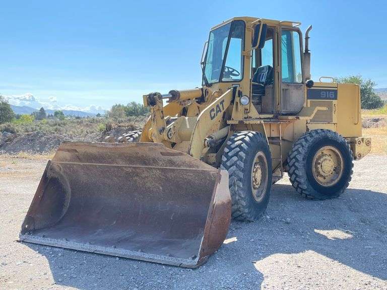Caterpillar 916 Front End Loader